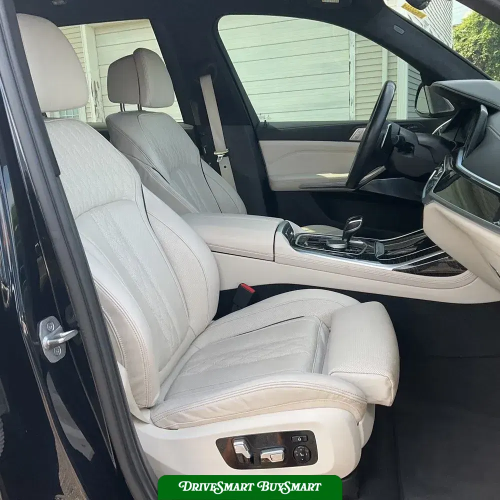 2021 BMW X7 M50i