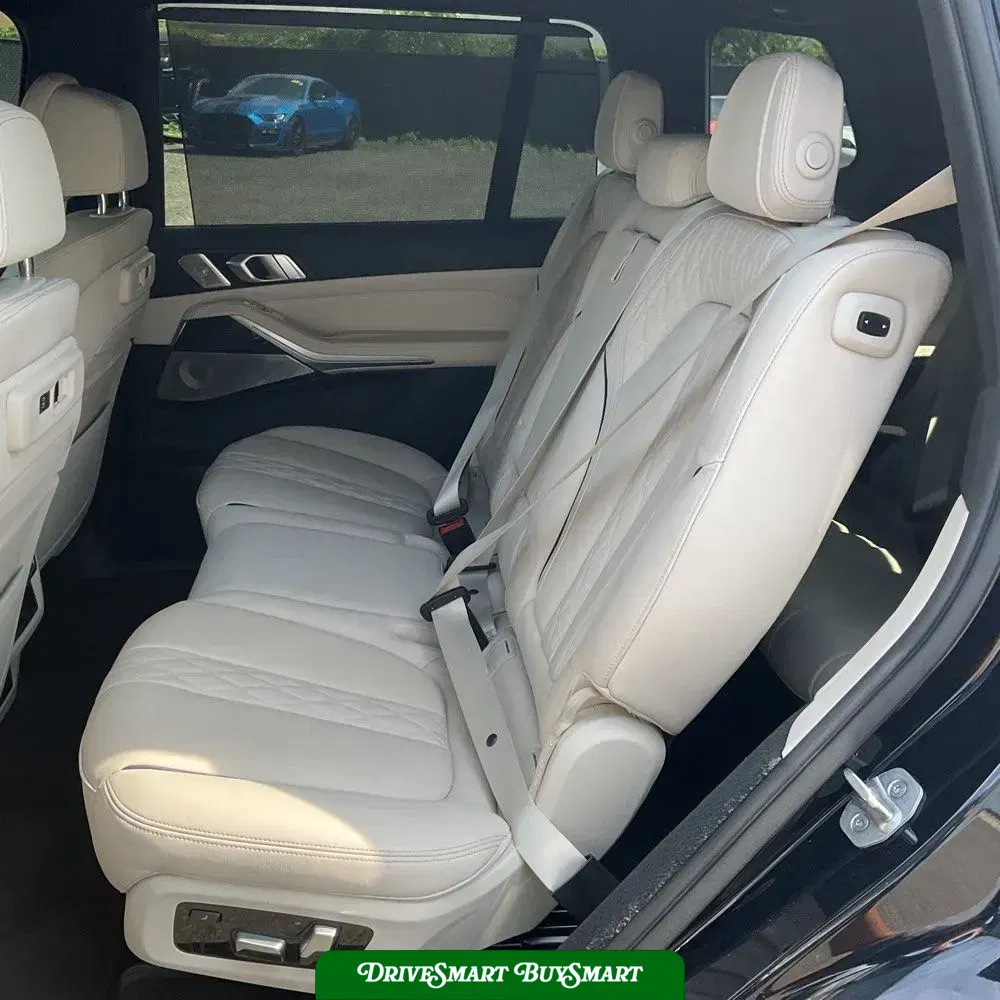 2021 BMW X7 M50i