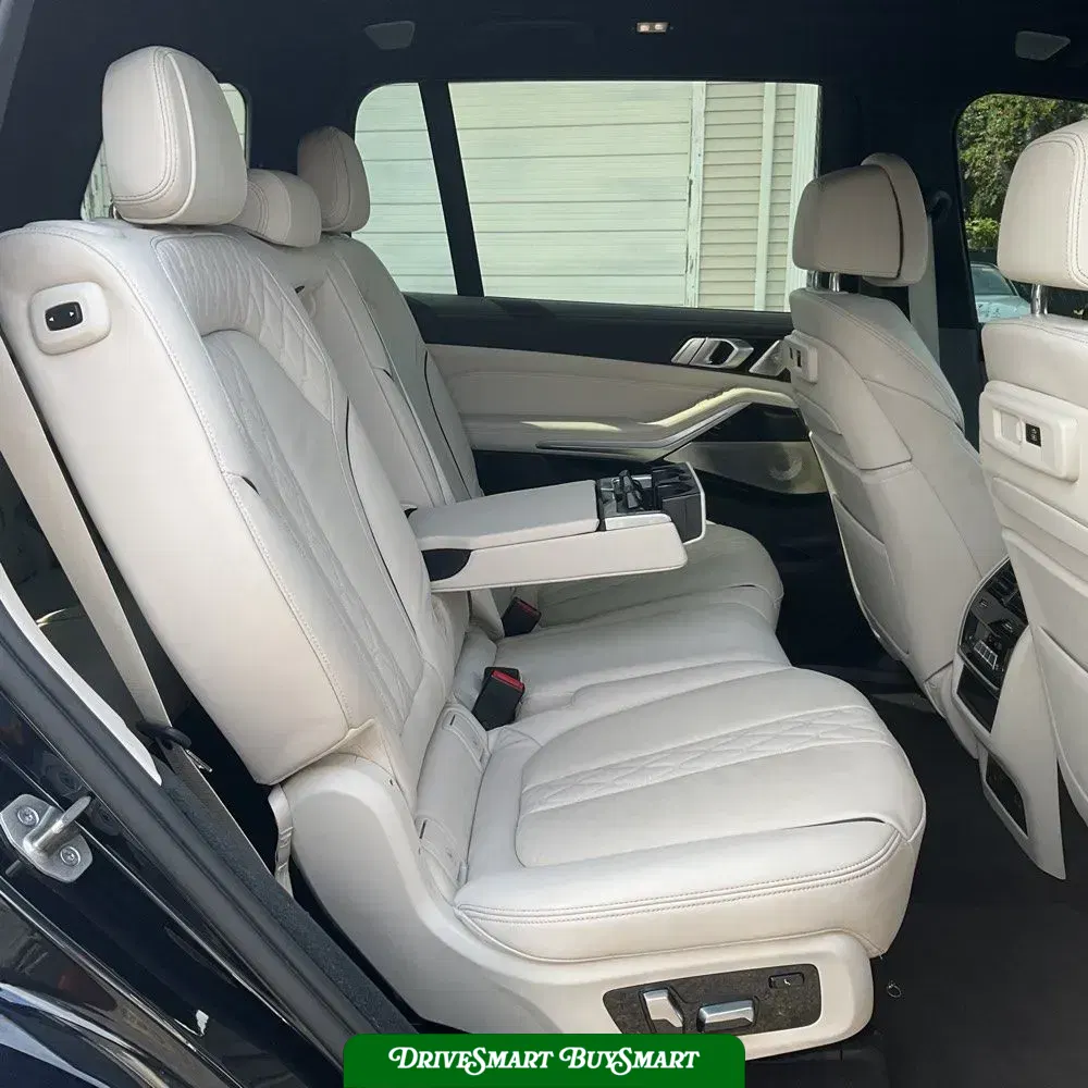 2021 BMW X7 M50i