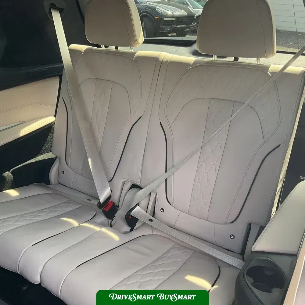 2021 BMW X7 M50i