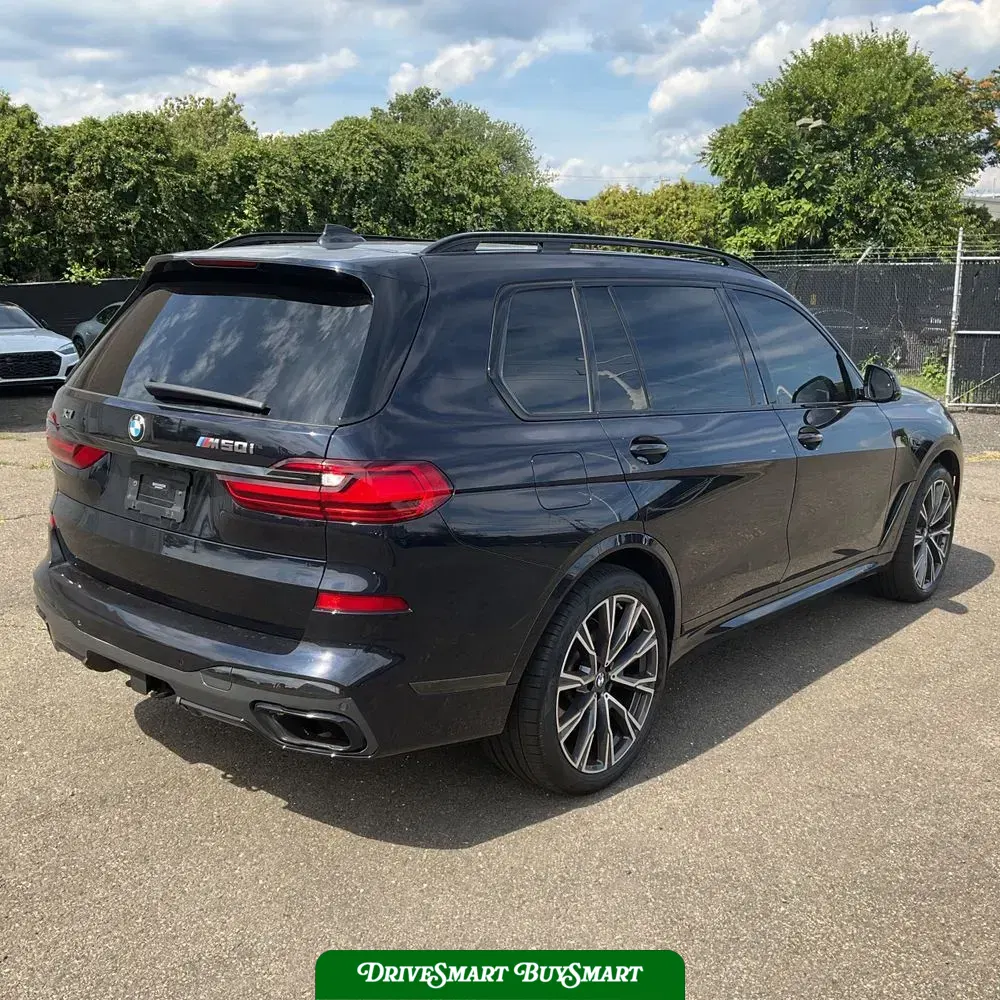 2021 BMW X7 M50i