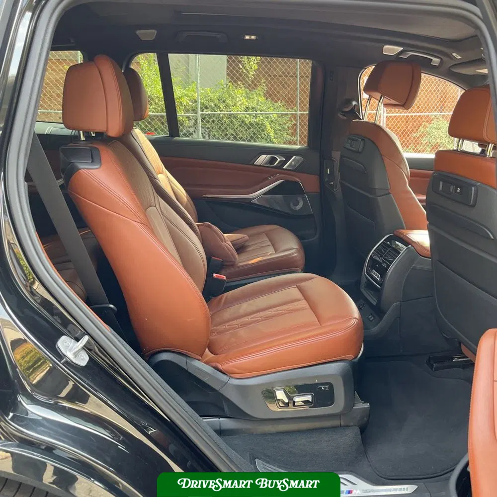 2020 BMW X7 M50i