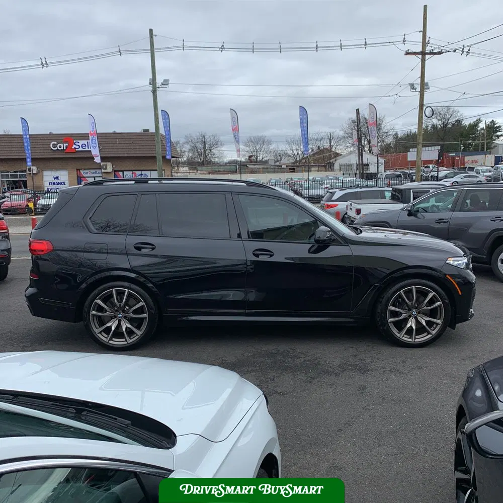 2021 BMW X7 M50i