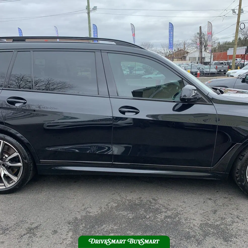 2021 BMW X7 M50i