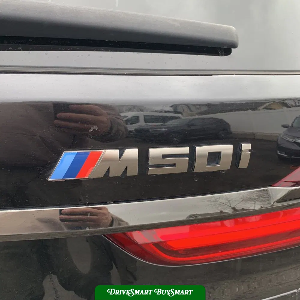 2021 BMW X7 M50i