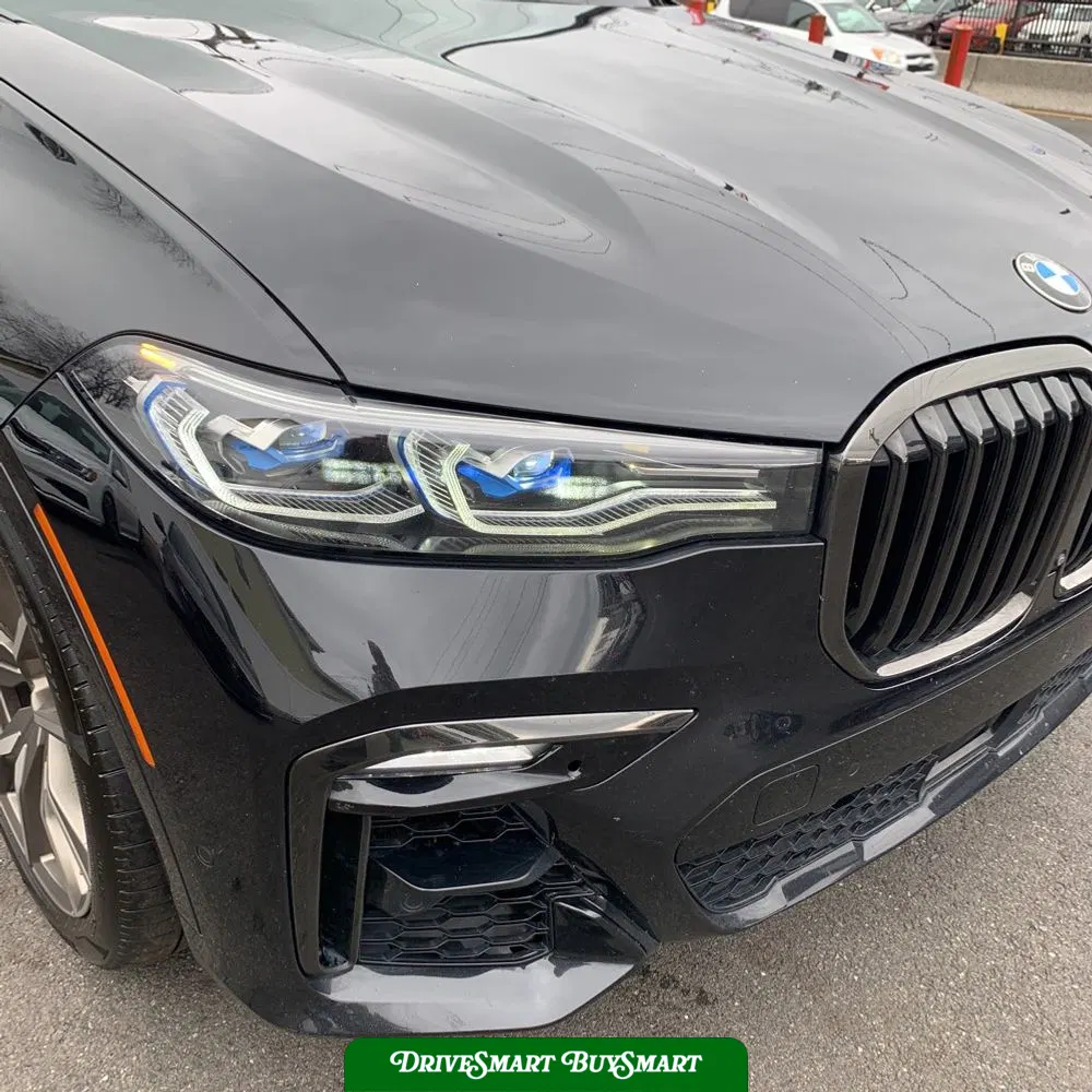 2021 BMW X7 M50i