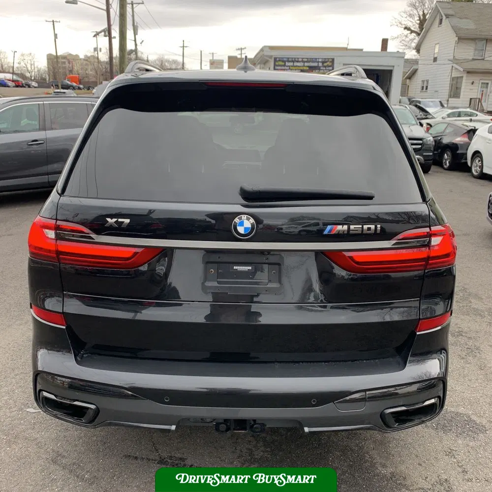 2021 BMW X7 M50i