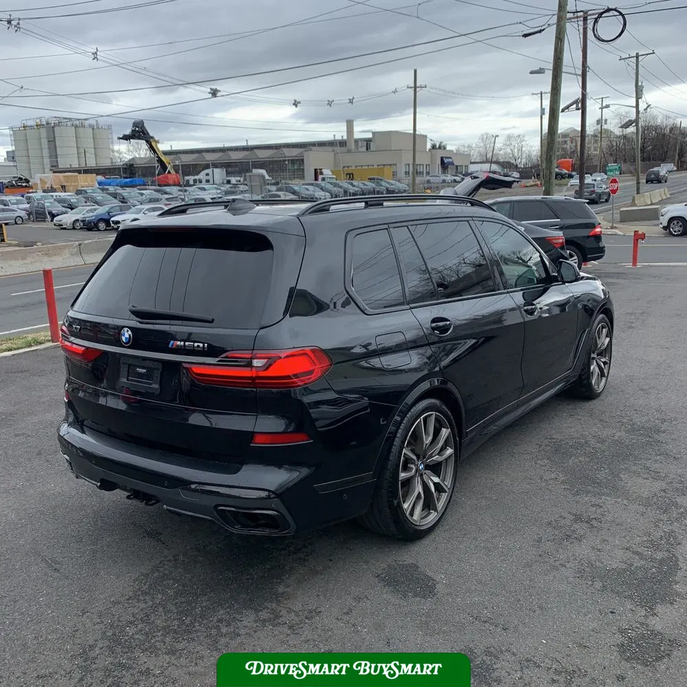 2021 BMW X7 M50i