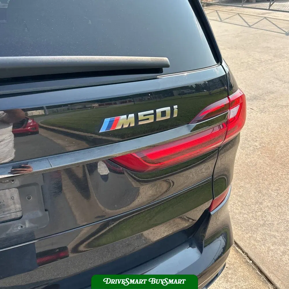 2021 BMW X7 M50i