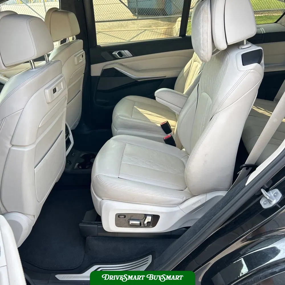 2021 BMW X7 M50i