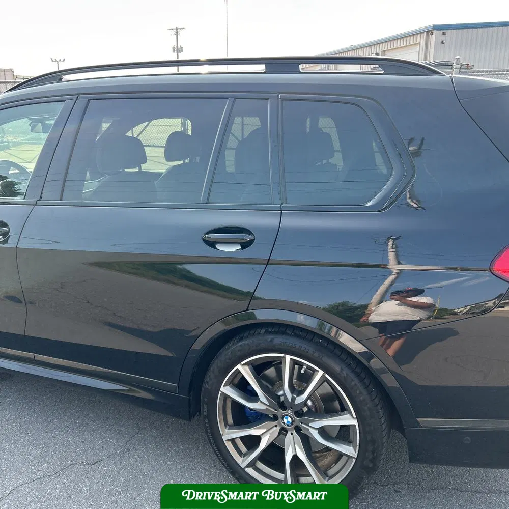 2021 BMW X7 M50i