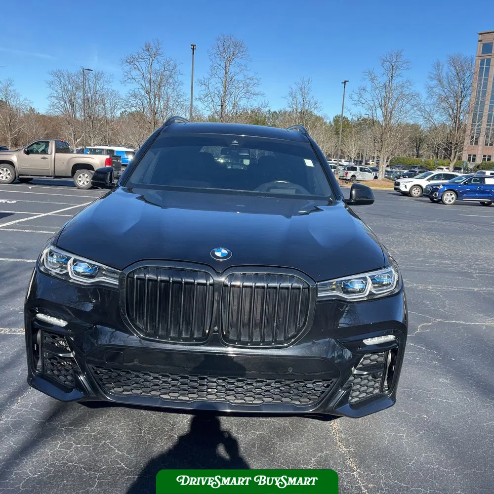 2022 BMW X7 M50i