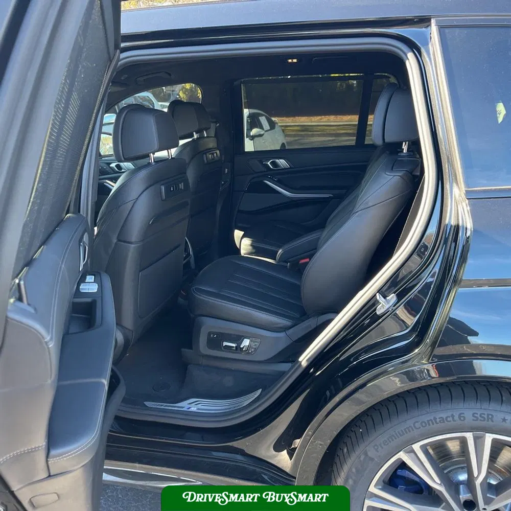 2022 BMW X7 M50i