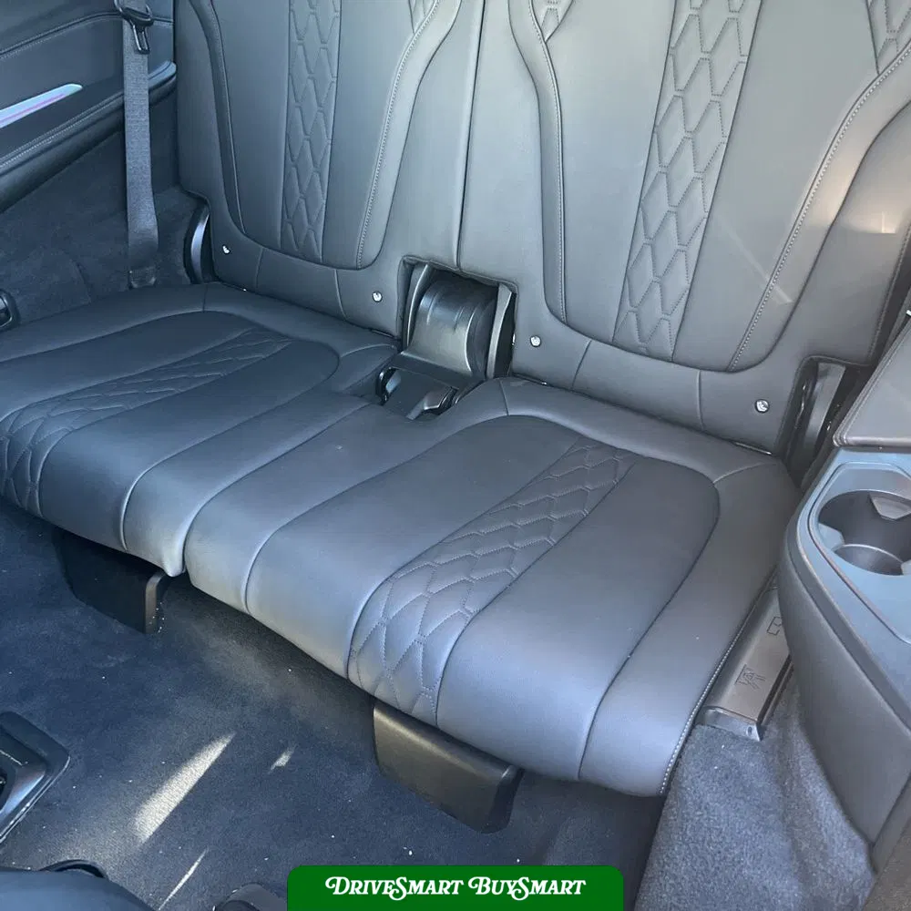 2022 BMW X7 M50i