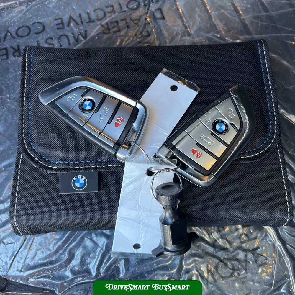 2022 BMW X7 M50i