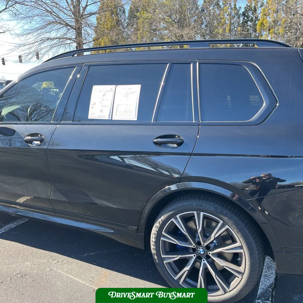 2022 BMW X7 M50i