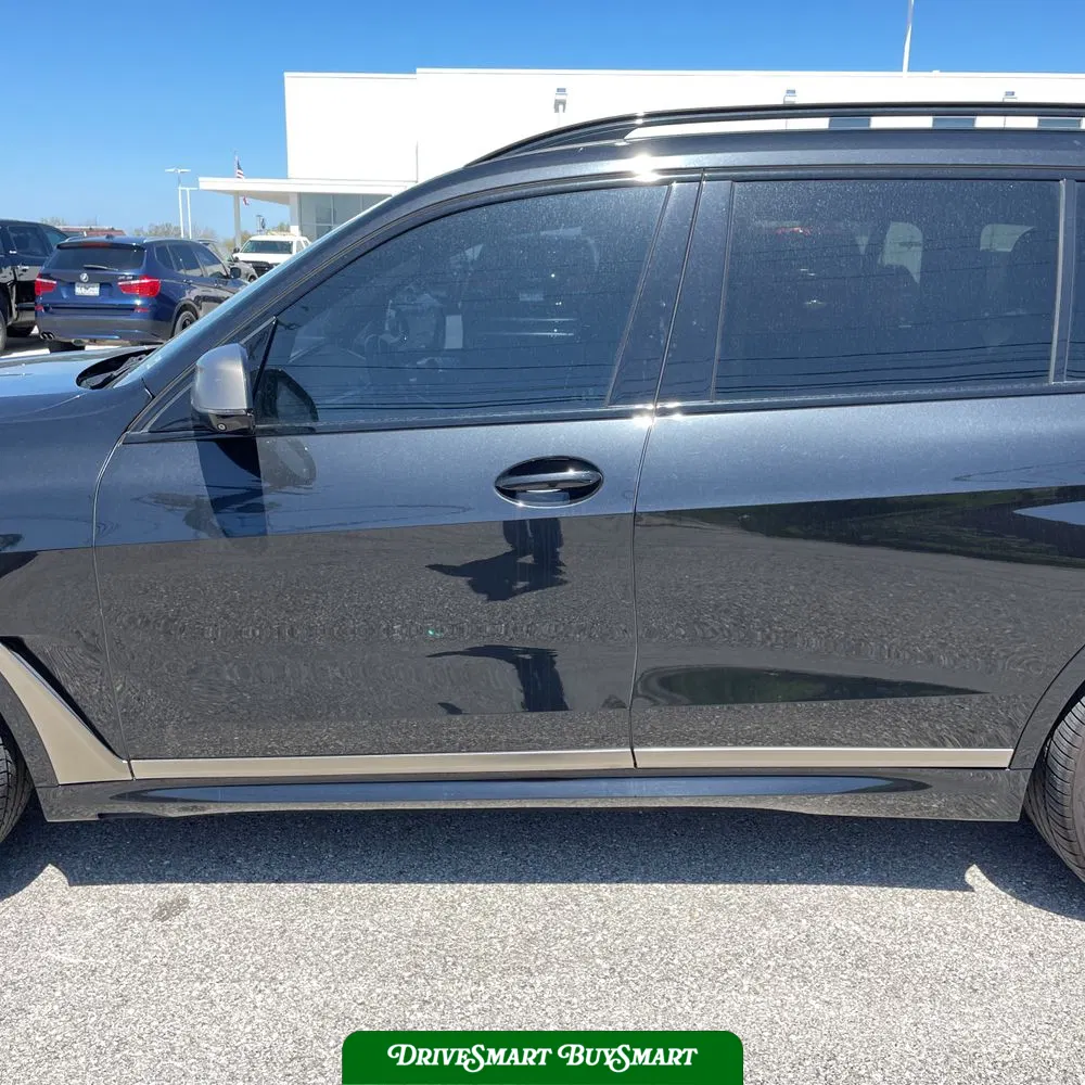 2021 BMW X7 M50i