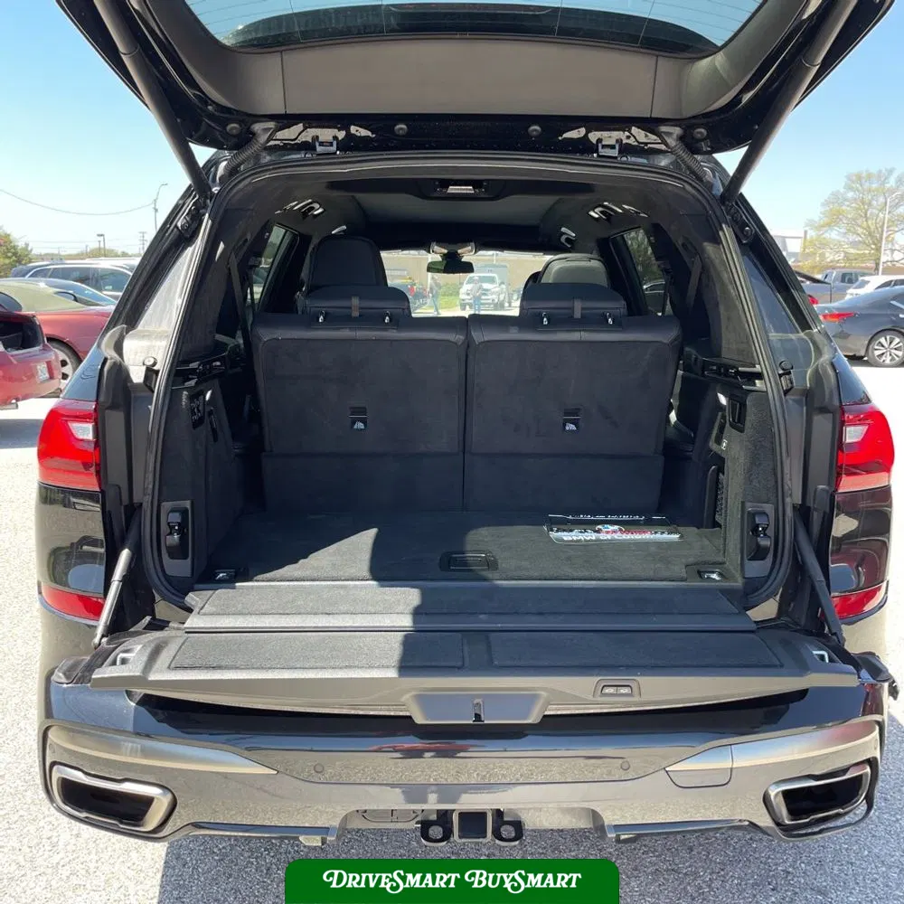 2021 BMW X7 M50i