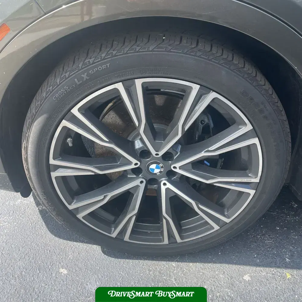 2022 BMW X7 M50i