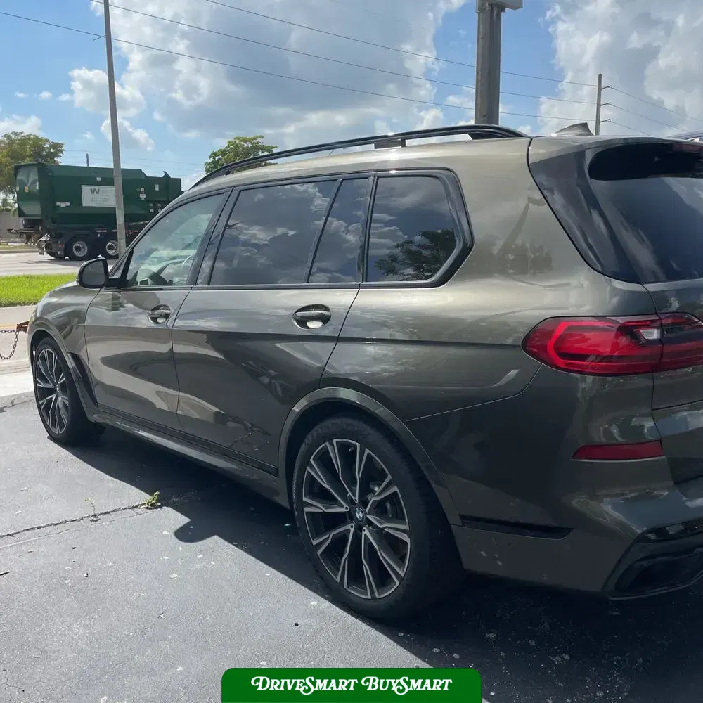 2022 BMW X7 M50i