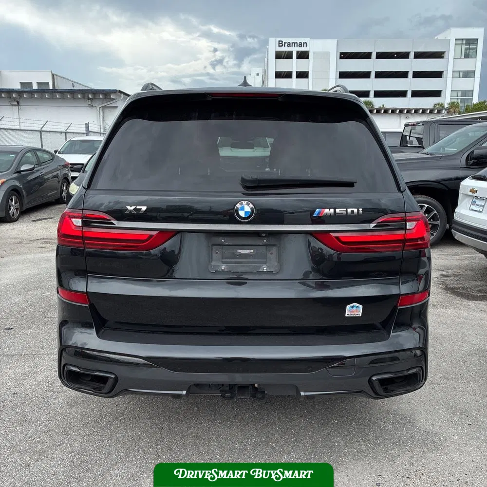 2020 BMW X7 M50i