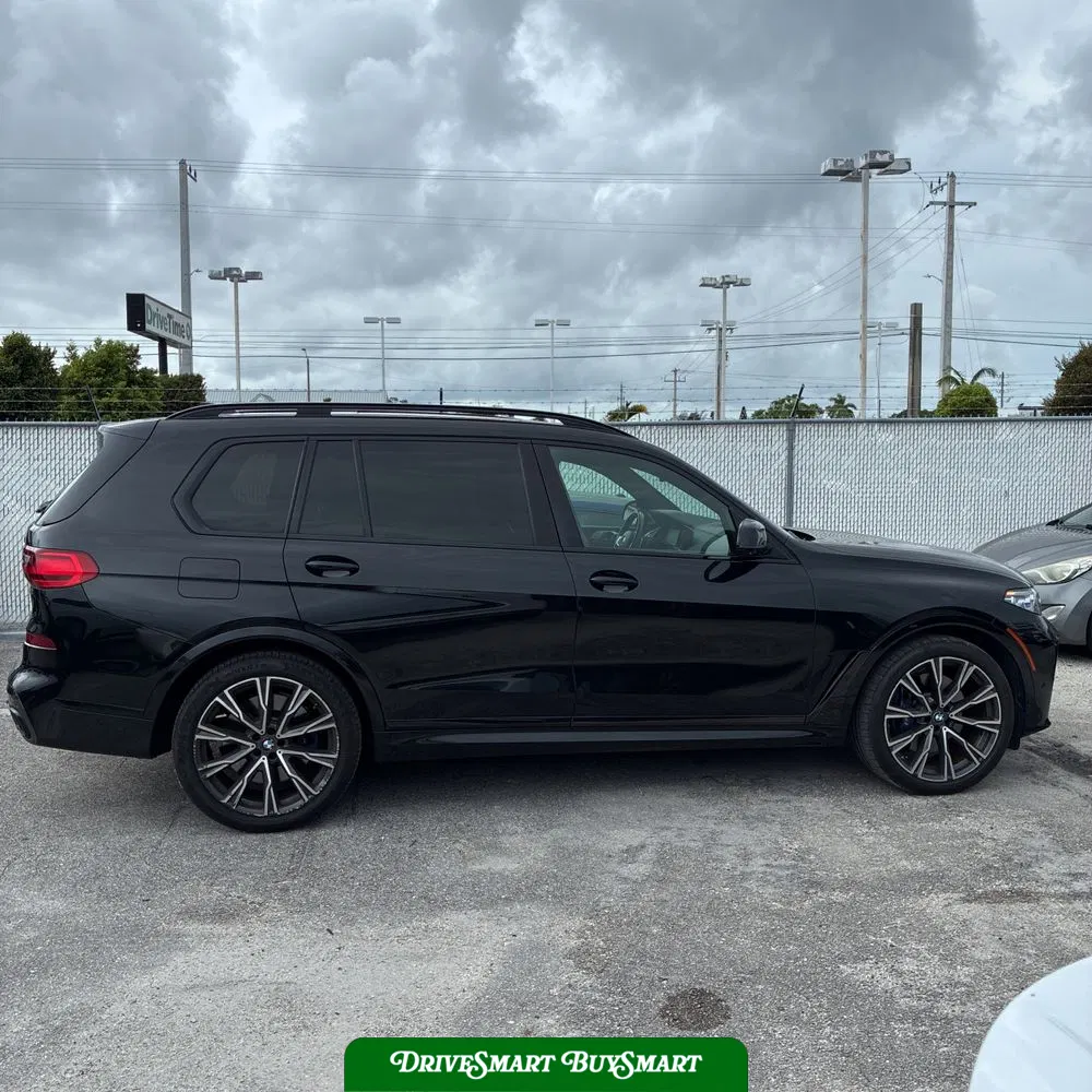2020 BMW X7 M50i