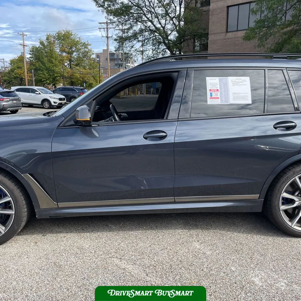 2022 BMW X7 M50i