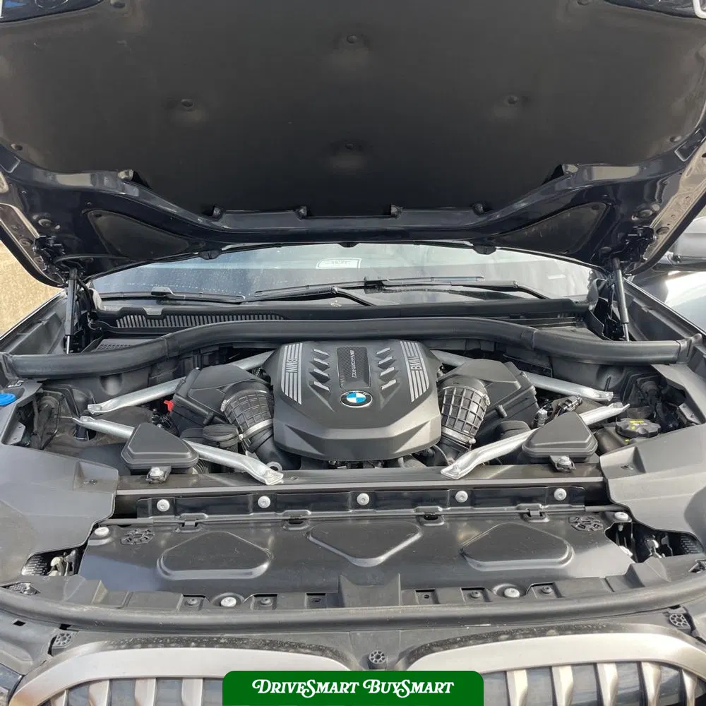 2022 BMW X7 M50i