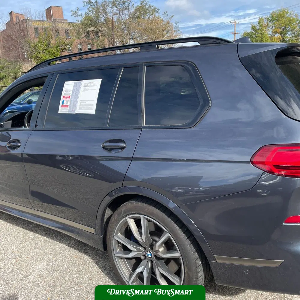 2022 BMW X7 M50i