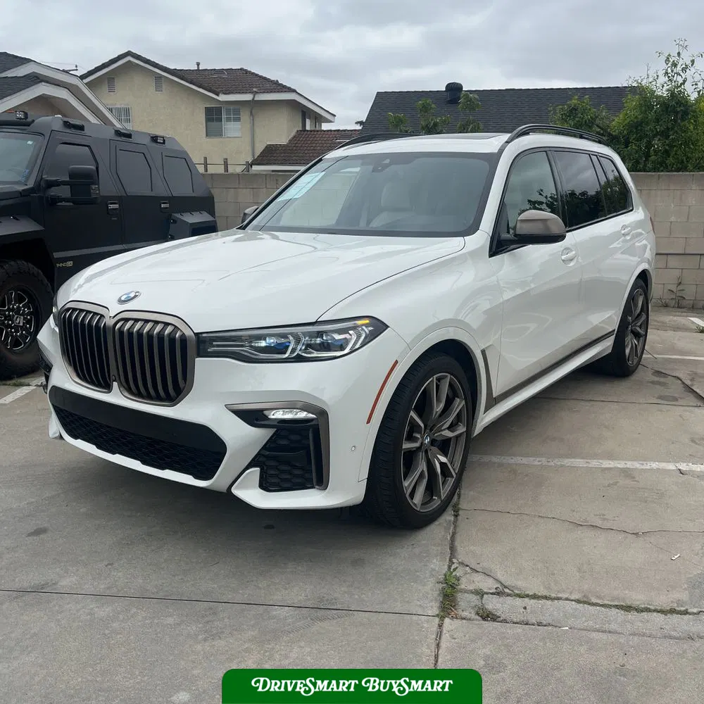2022 BMW X7 M50i