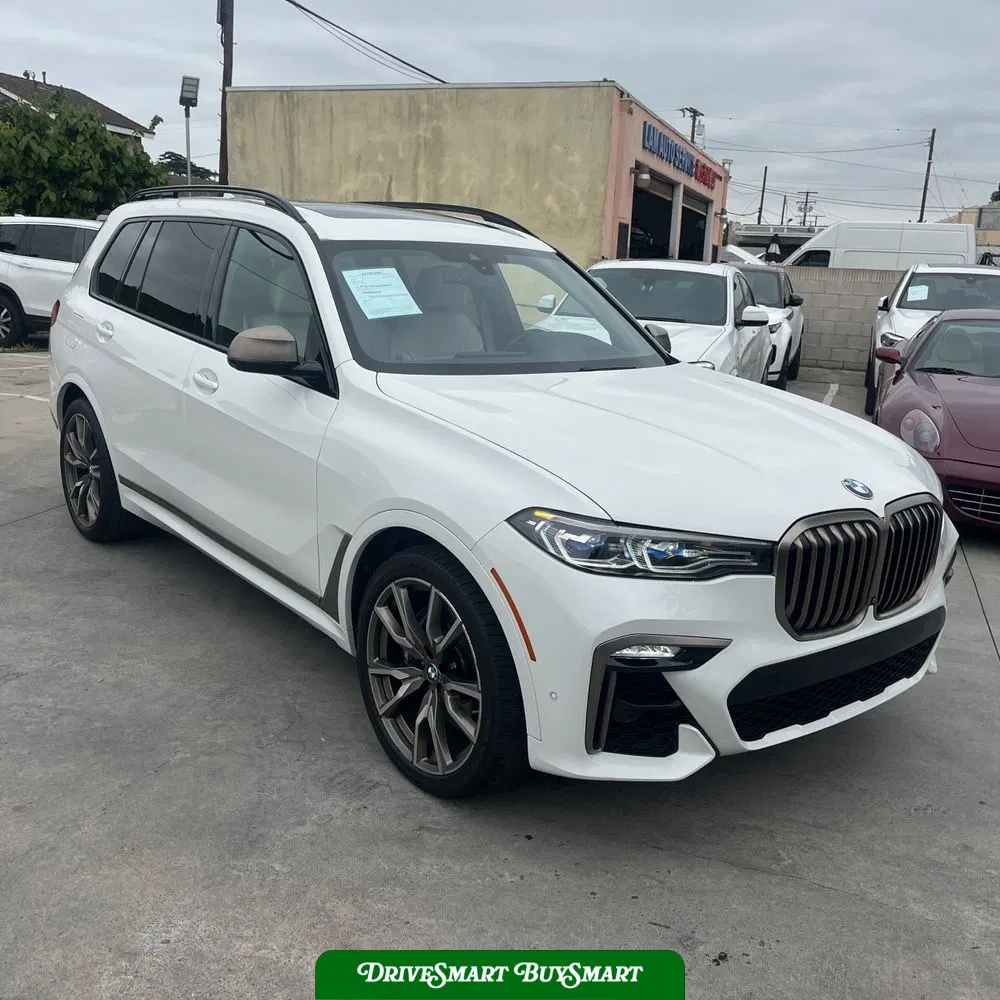 2022 BMW X7 M50i