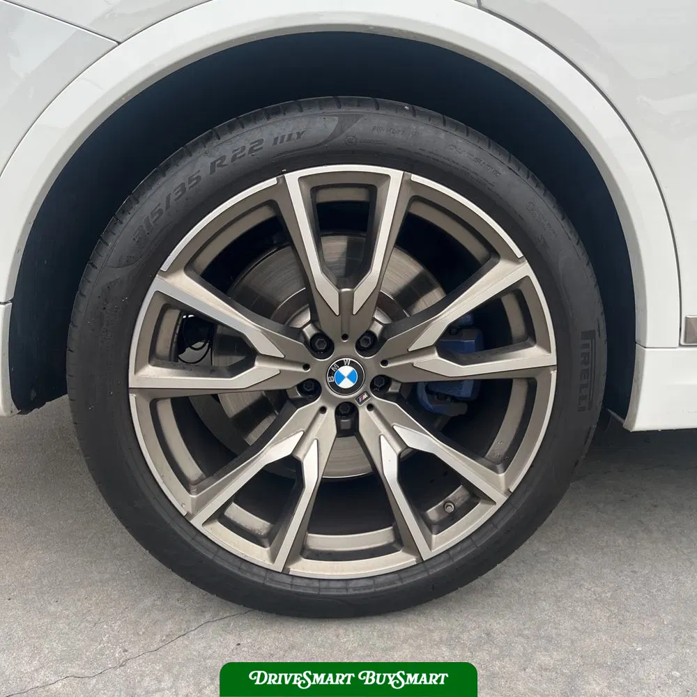 2022 BMW X7 M50i