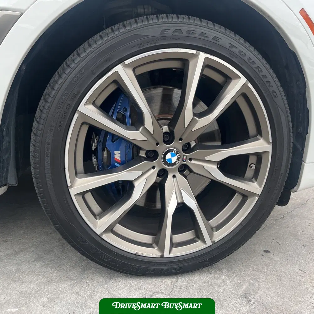 2022 BMW X7 M50i