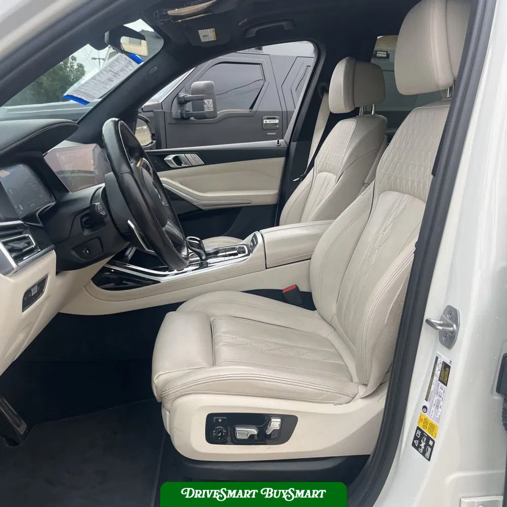 2022 BMW X7 M50i