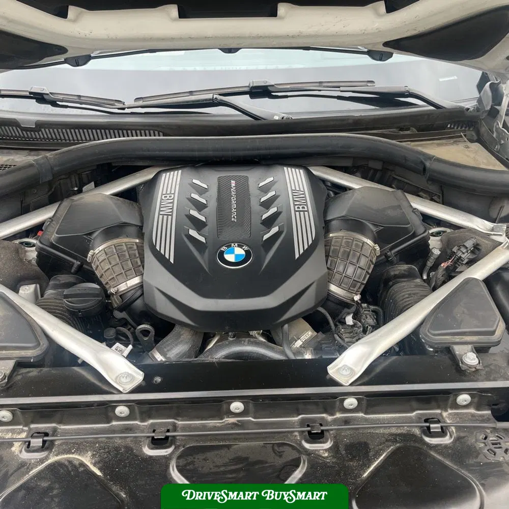 2022 BMW X7 M50i