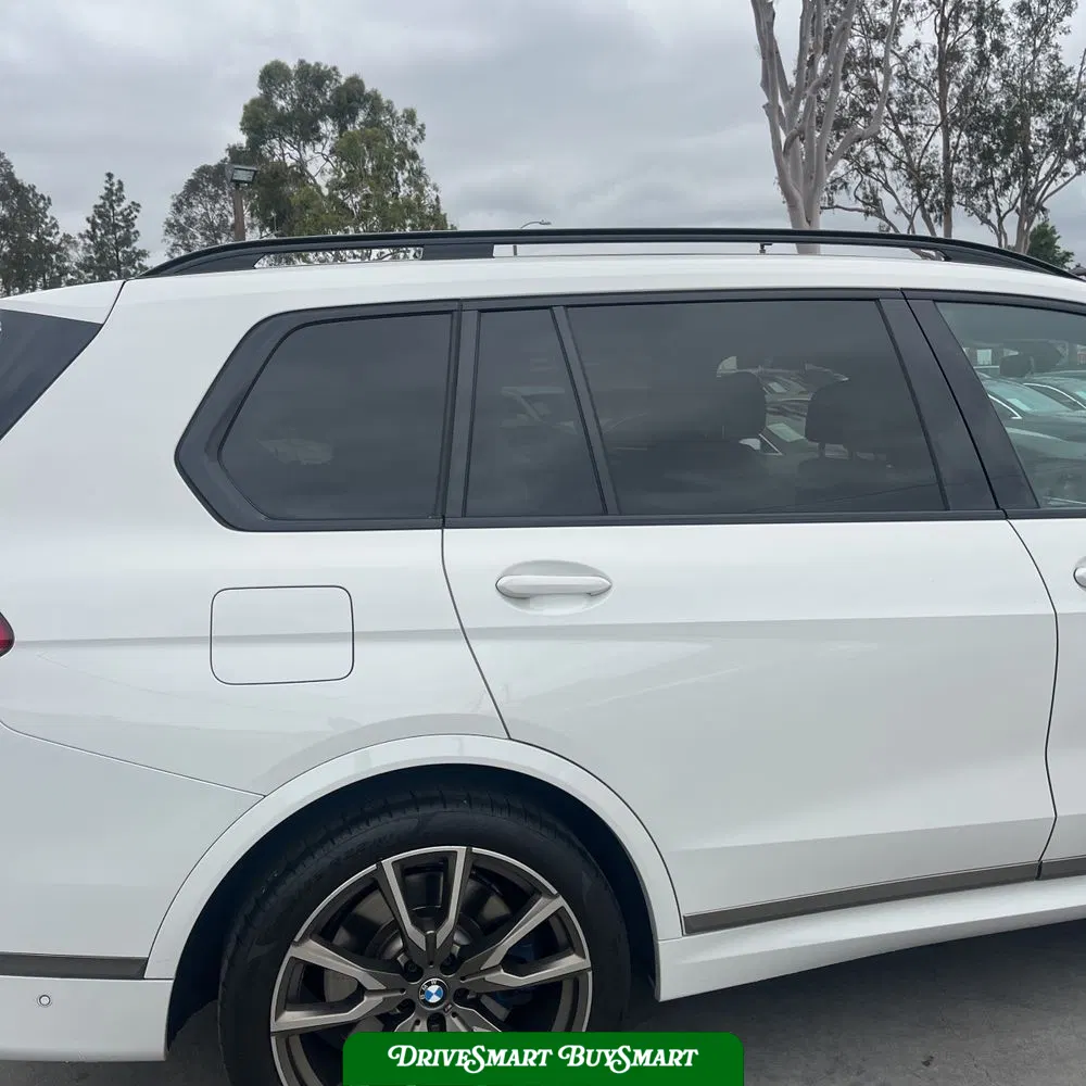 2022 BMW X7 M50i