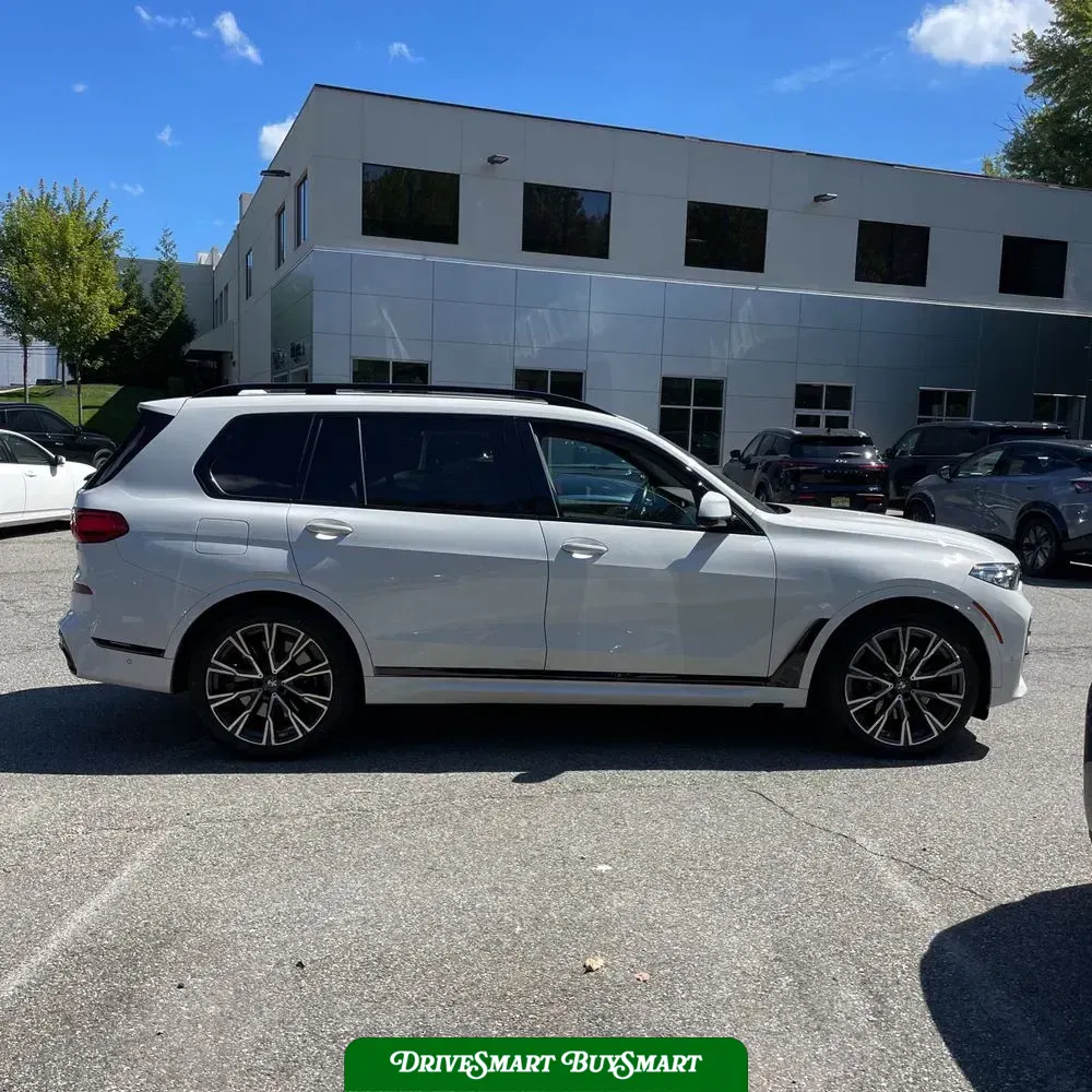2021 BMW X7 M50i