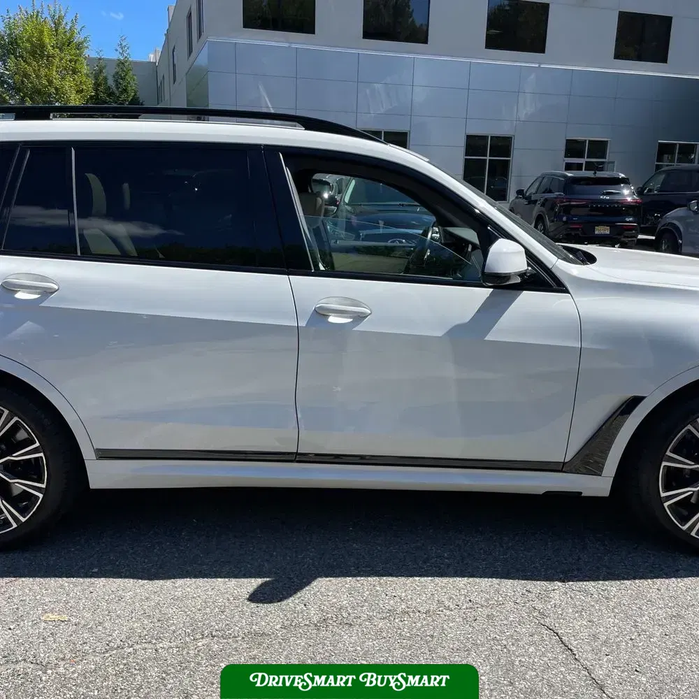 2021 BMW X7 M50i