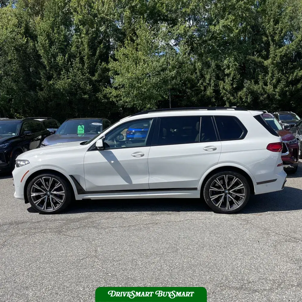 2021 BMW X7 M50i