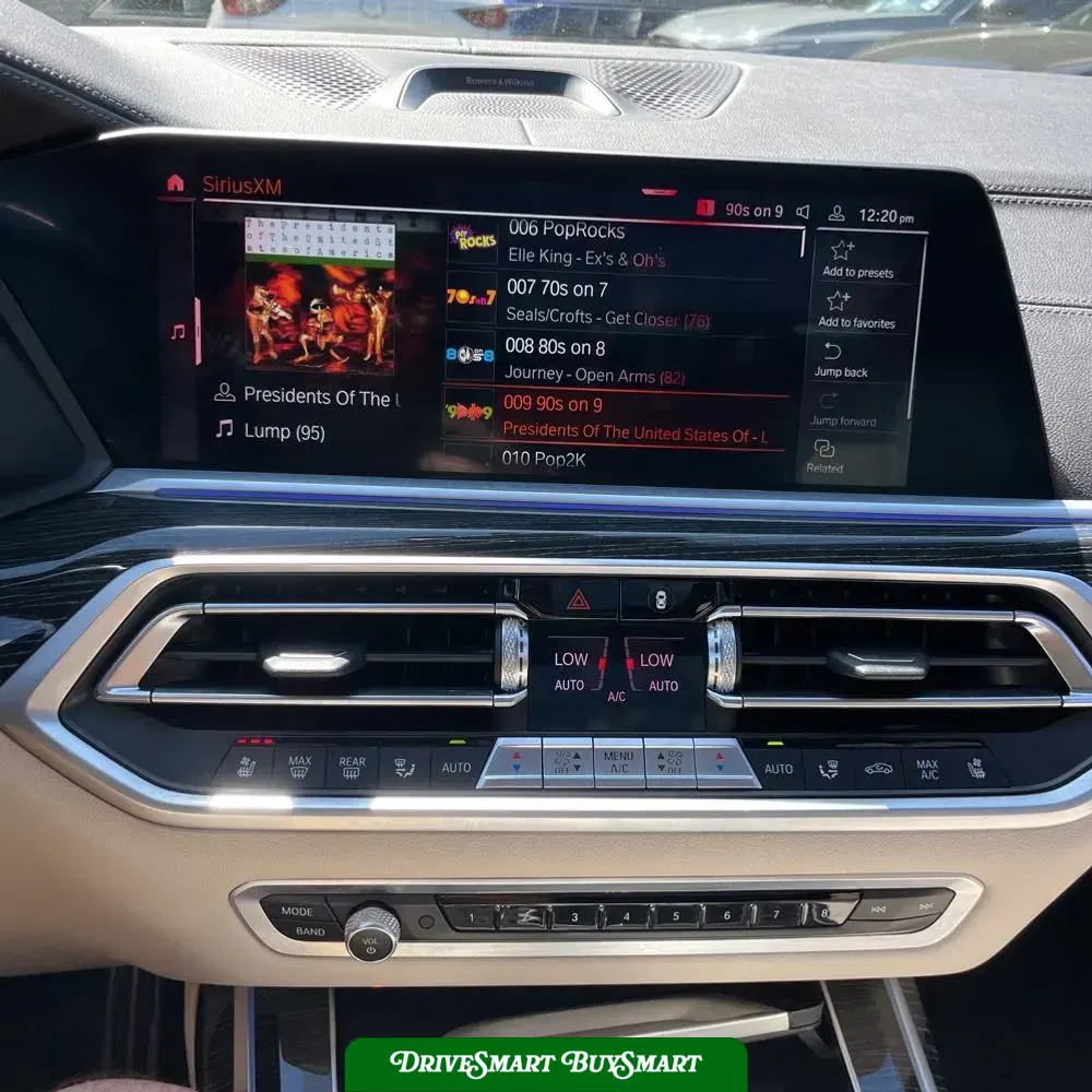 2021 BMW X7 M50i