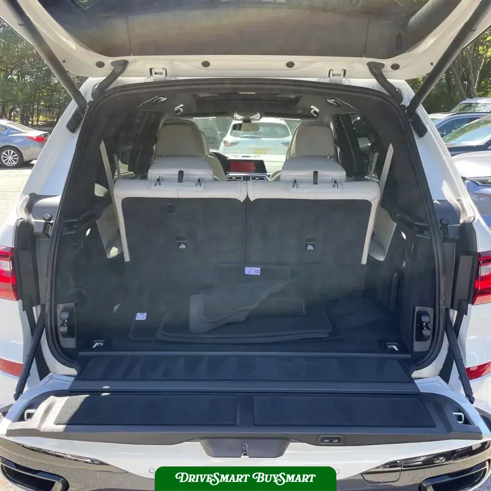 2021 BMW X7 M50i