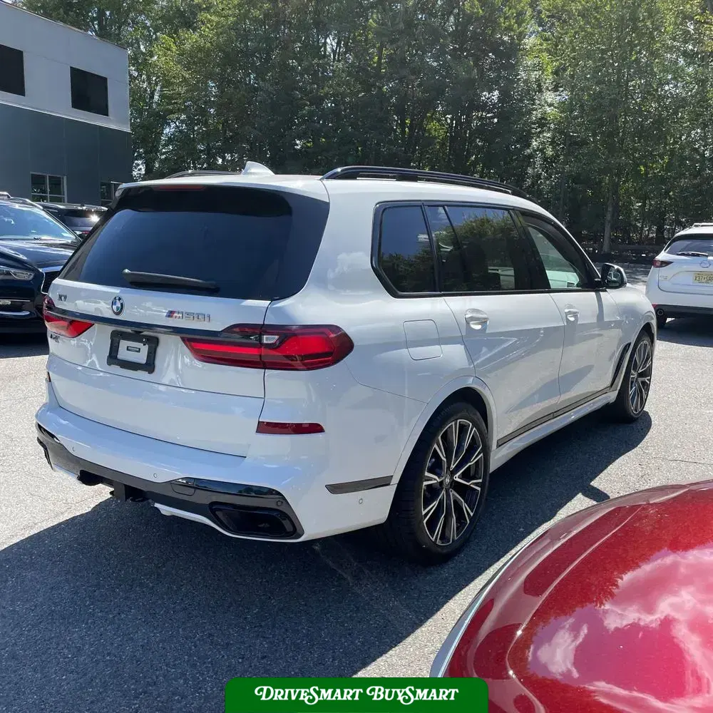 2021 BMW X7 M50i