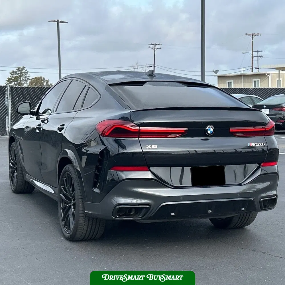 2022 BMW X6 M50i
