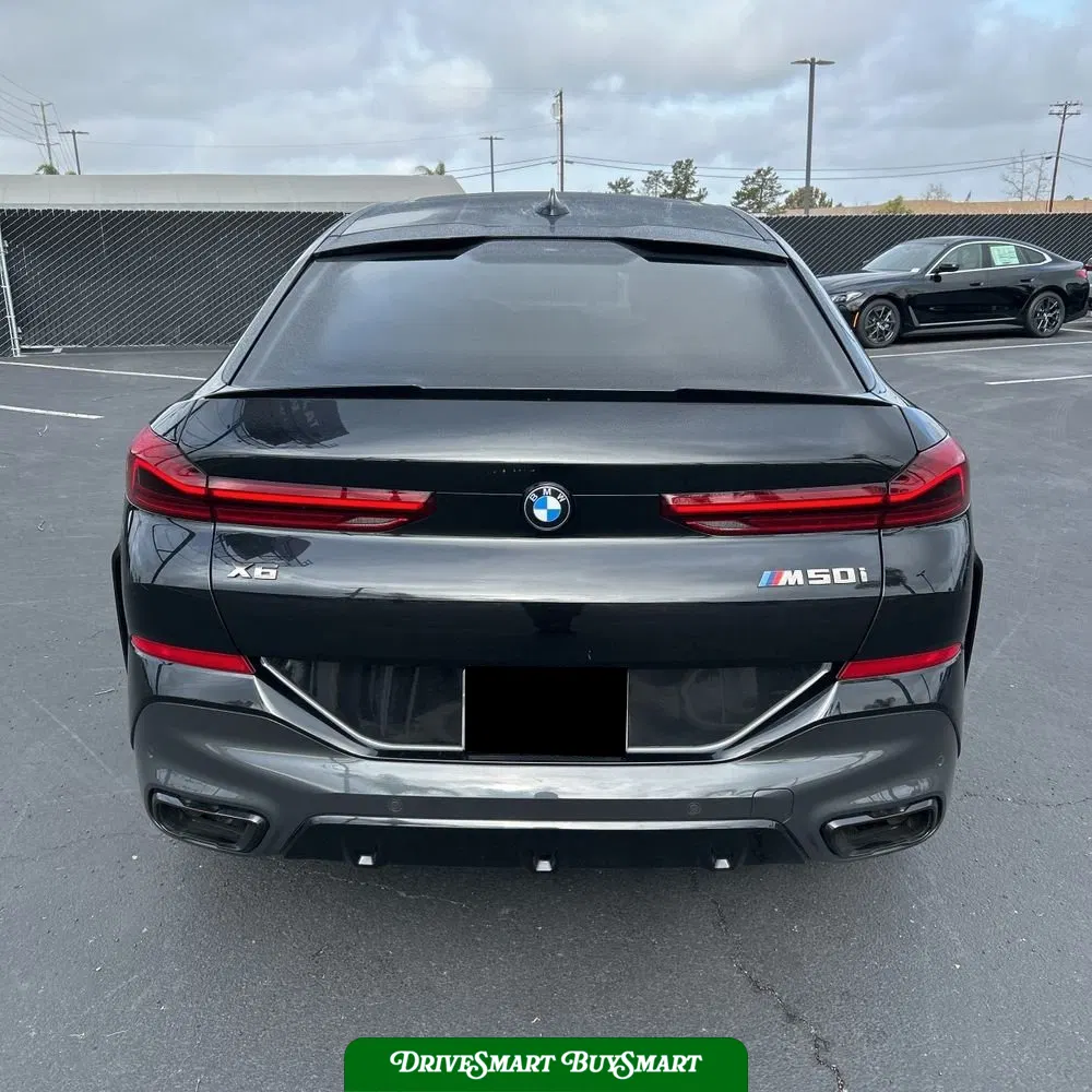 2022 BMW X6 M50i