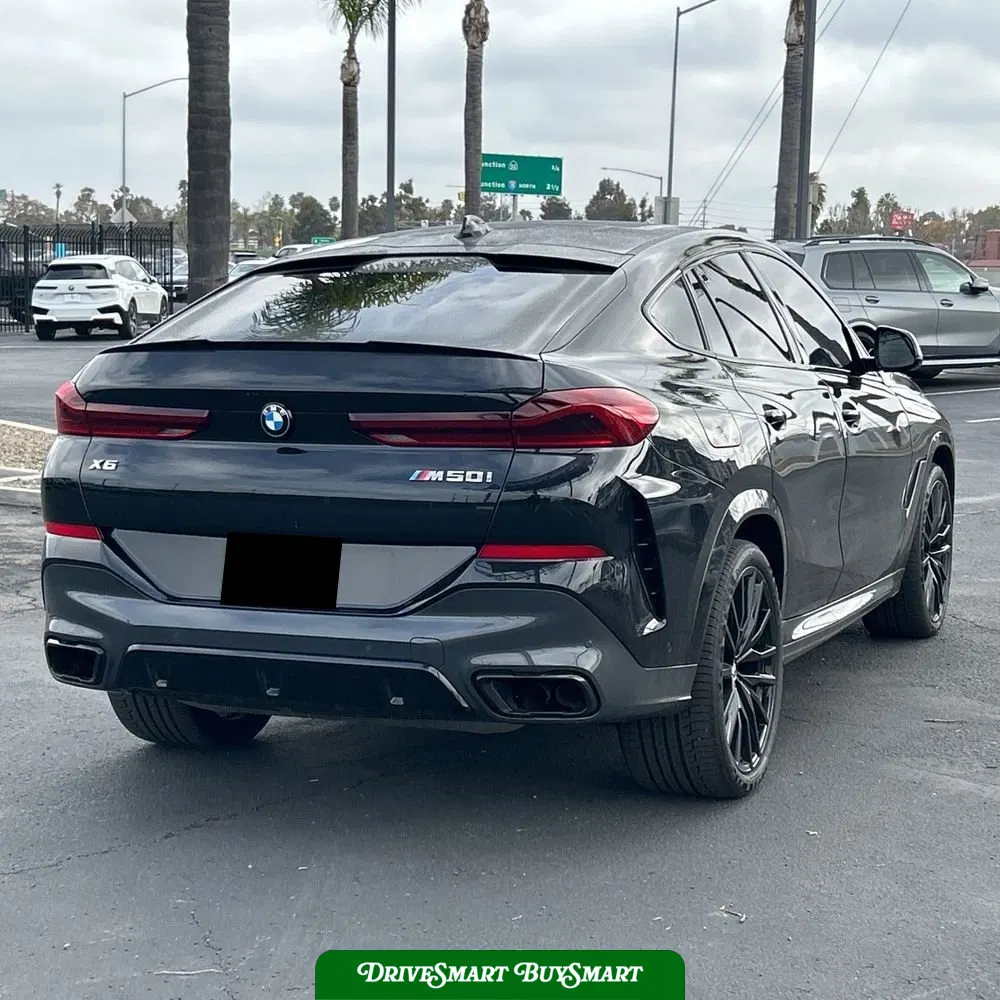 2022 BMW X6 M50i