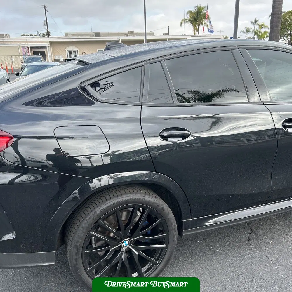 2022 BMW X6 M50i