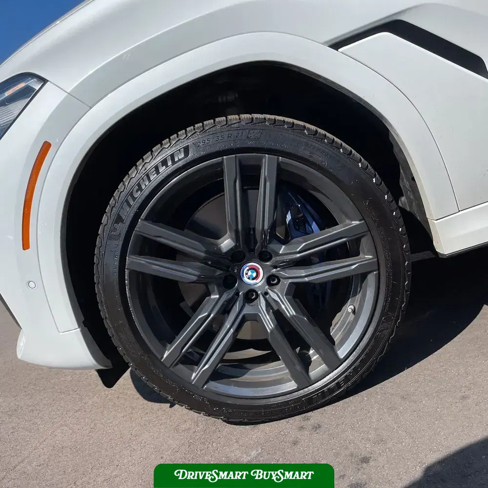 2023 BMW X6 M50i
