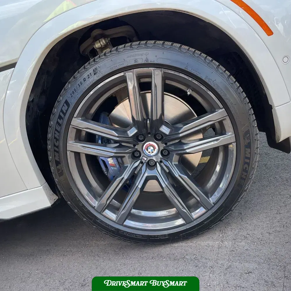 2023 BMW X6 M50i