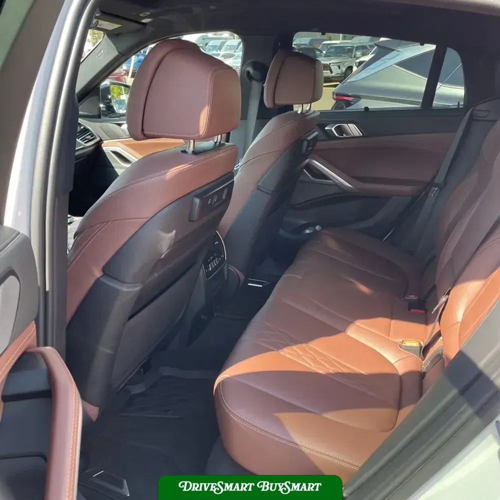 2023 BMW X6 M50i
