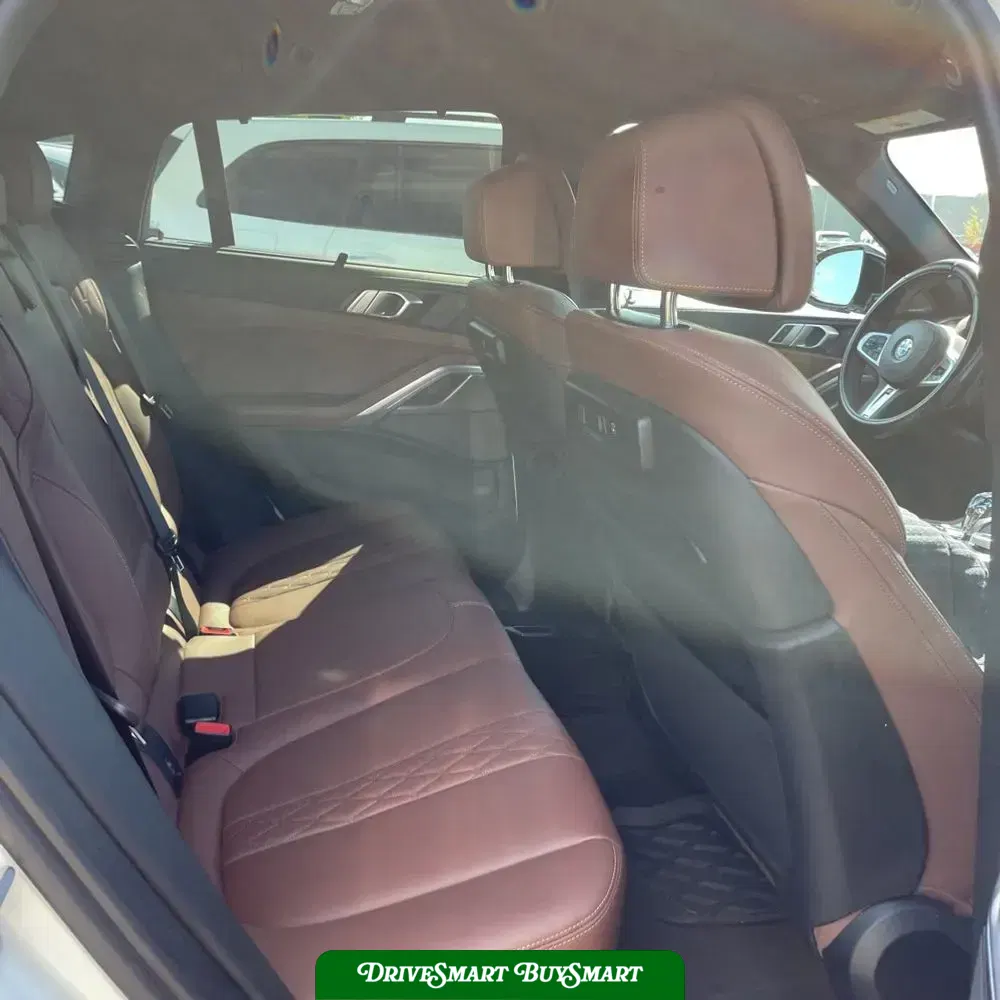 2023 BMW X6 M50i